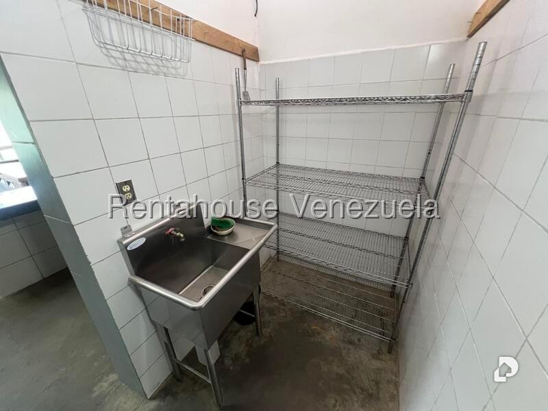 Local comercial en El Hatillo, Caracas – 29