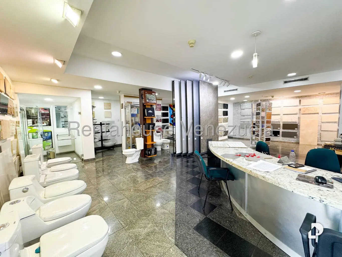 Local comercial en Altamira, Caracas – 3