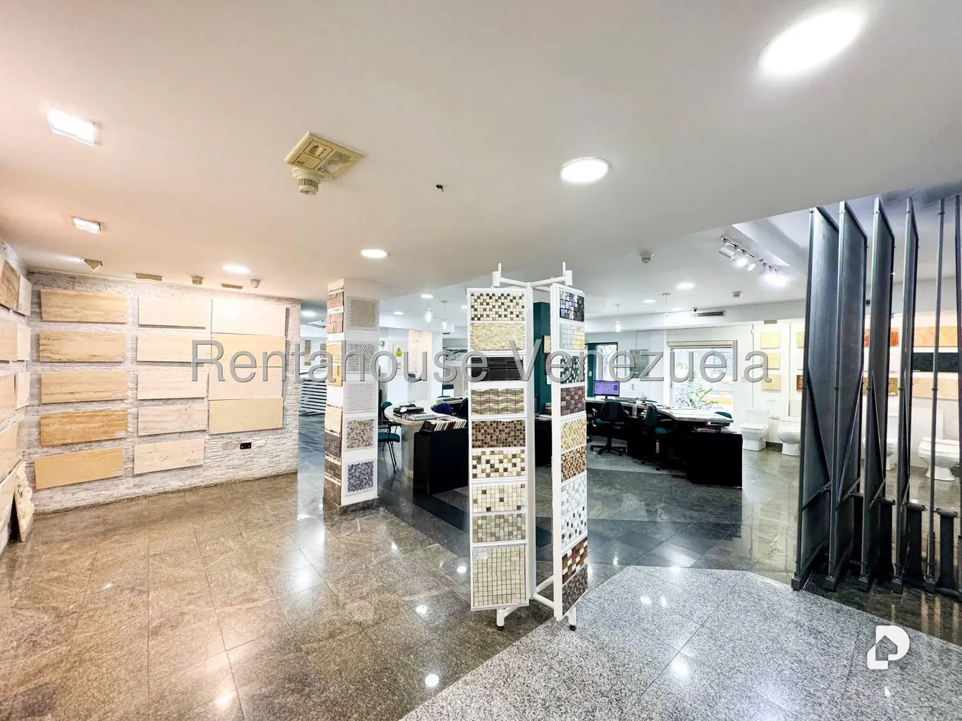 Local comercial en Altamira, Caracas – 4