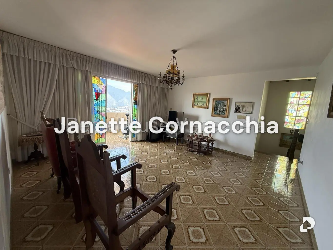 Casa en Los Naranjos (del Cafetal), Caracas – 24