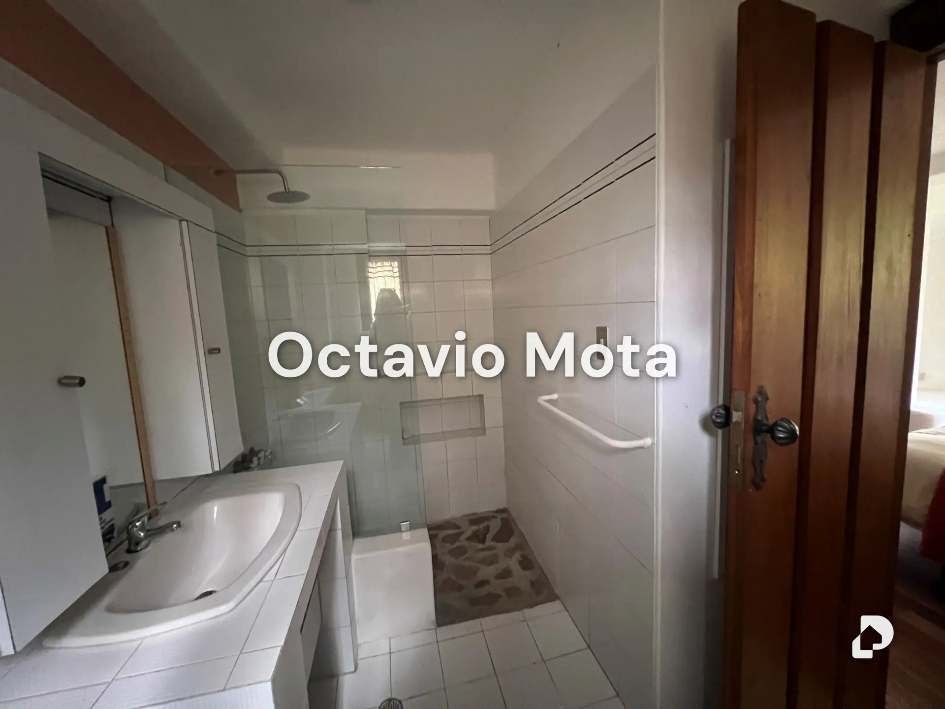 Casa en Oripoto, Caracas – 11