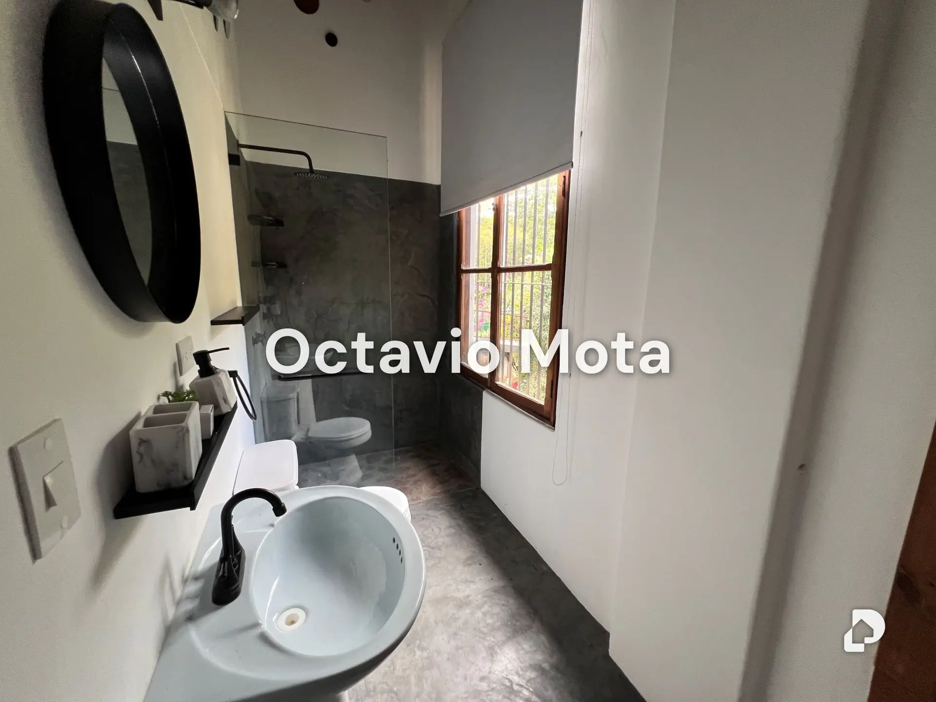 Casa en Oripoto, Caracas – 17