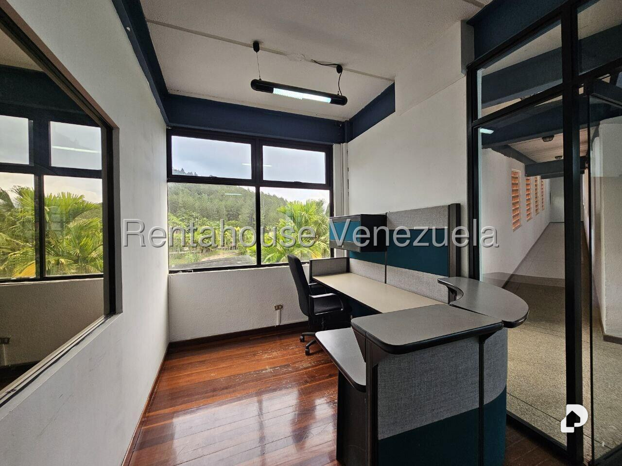 Edificio en Caicaguana, Caracas – 25