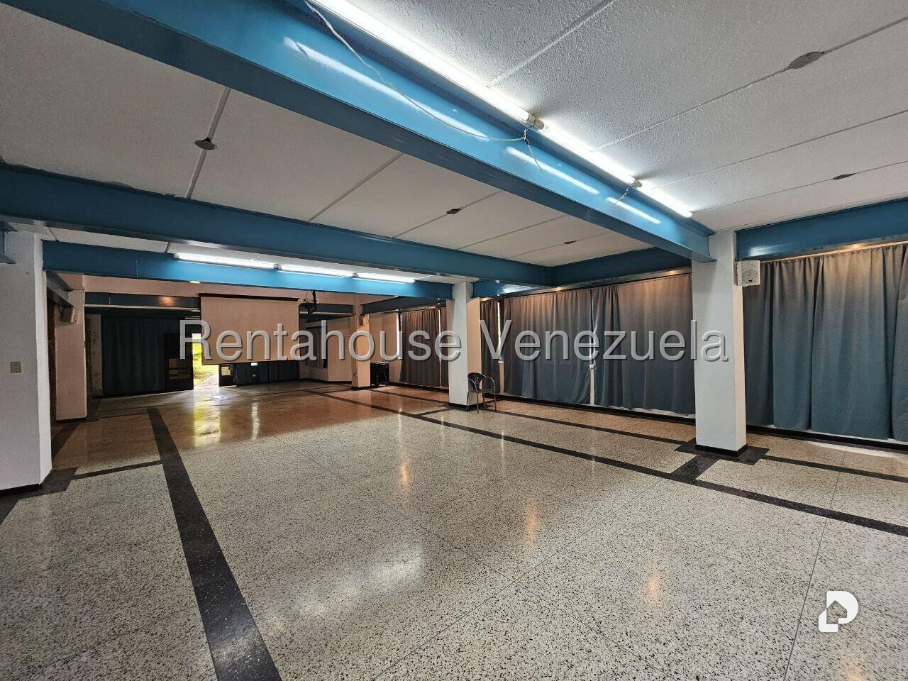 Edificio en Caicaguana, Caracas – 12