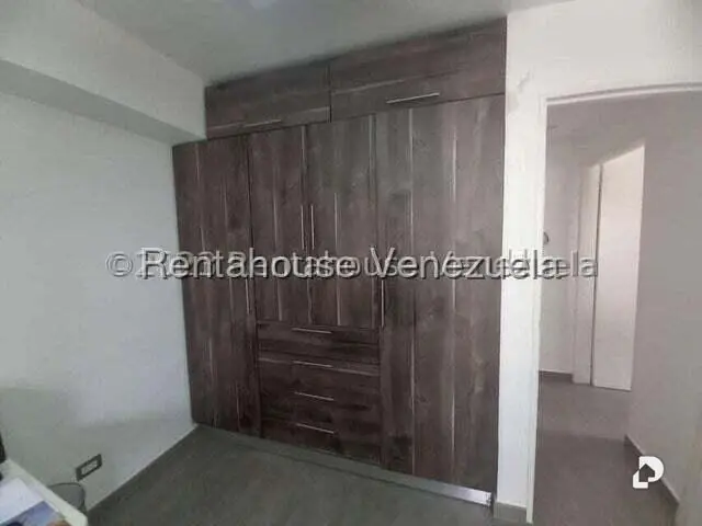 Apartamento en Los Palos Grandes, Caracas – 10