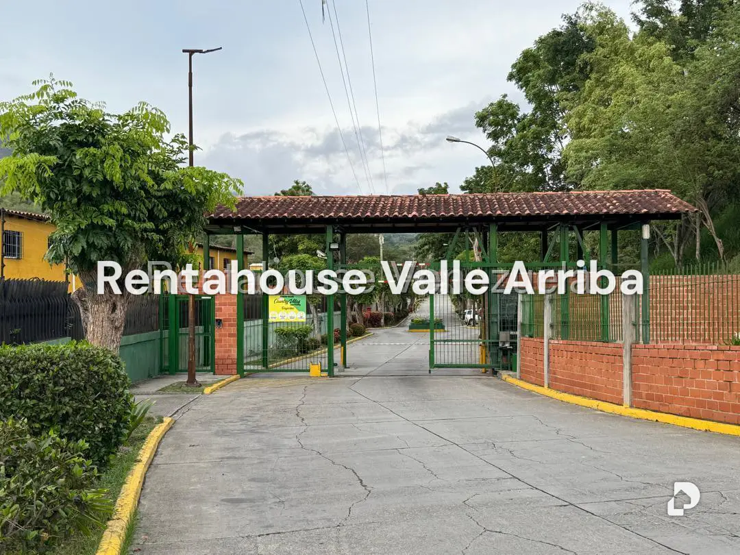 House in Contry Villas, Guatire – 2