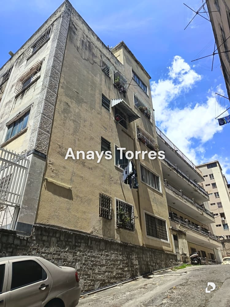 Apartment in San Bernardino, Caracas – 2