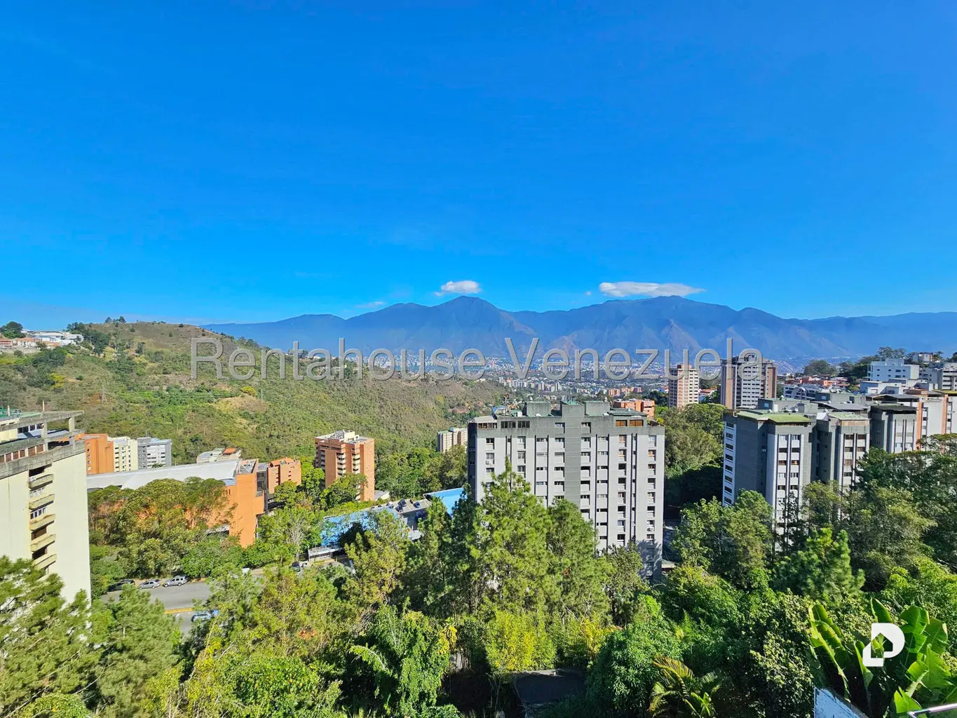 Casa en Los Naranjos (del Cafetal), Caracas – 10