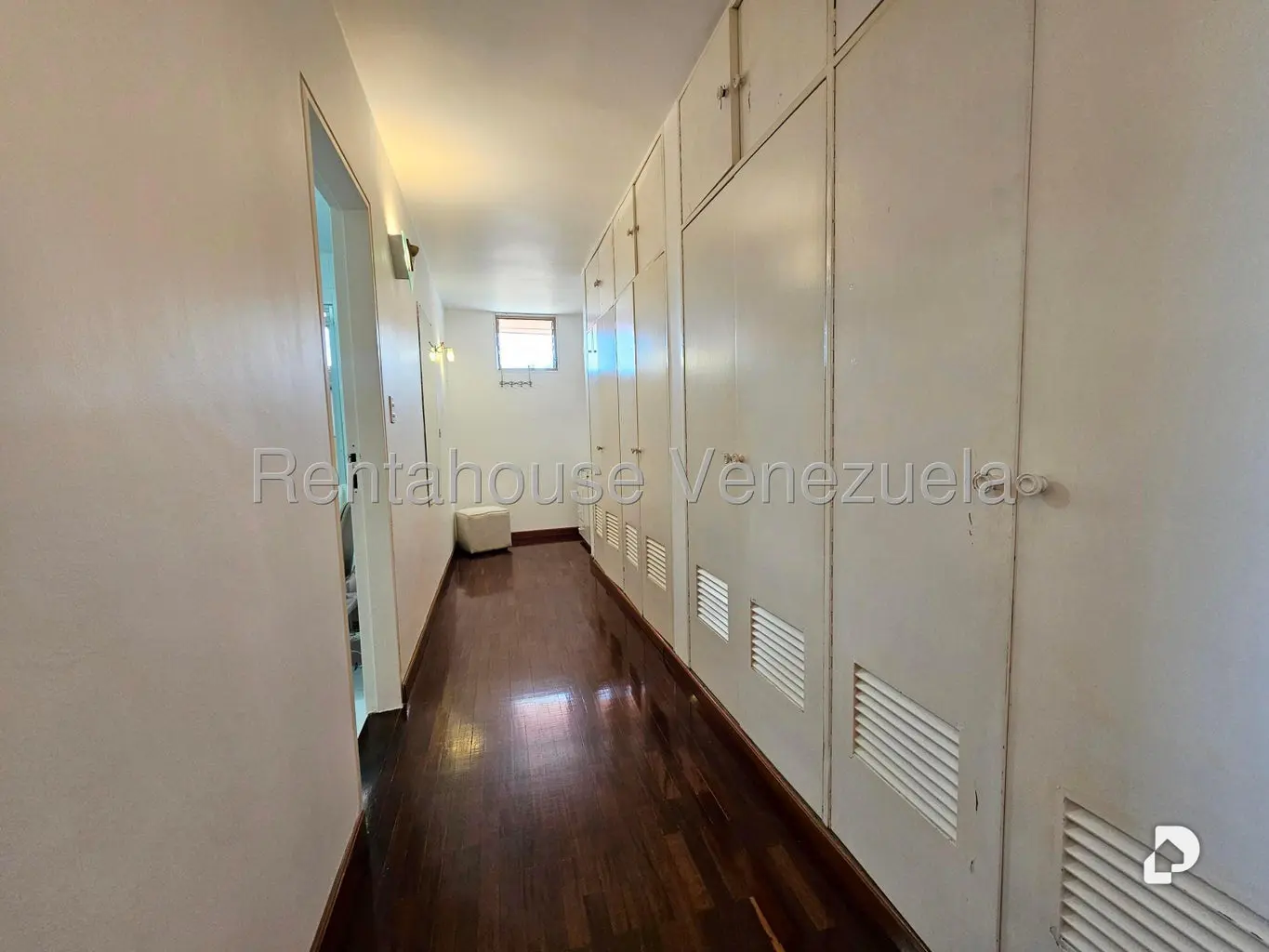 Casa en Los Naranjos (del Cafetal), Caracas – 25