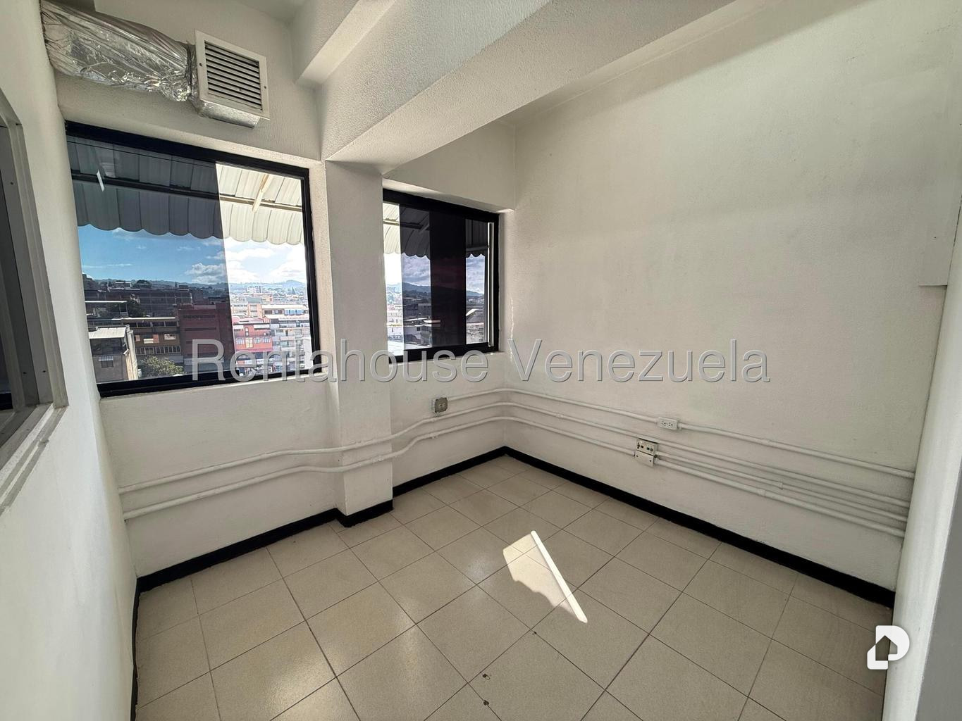 Oficina en Boleíta Sur, Caracas – 8