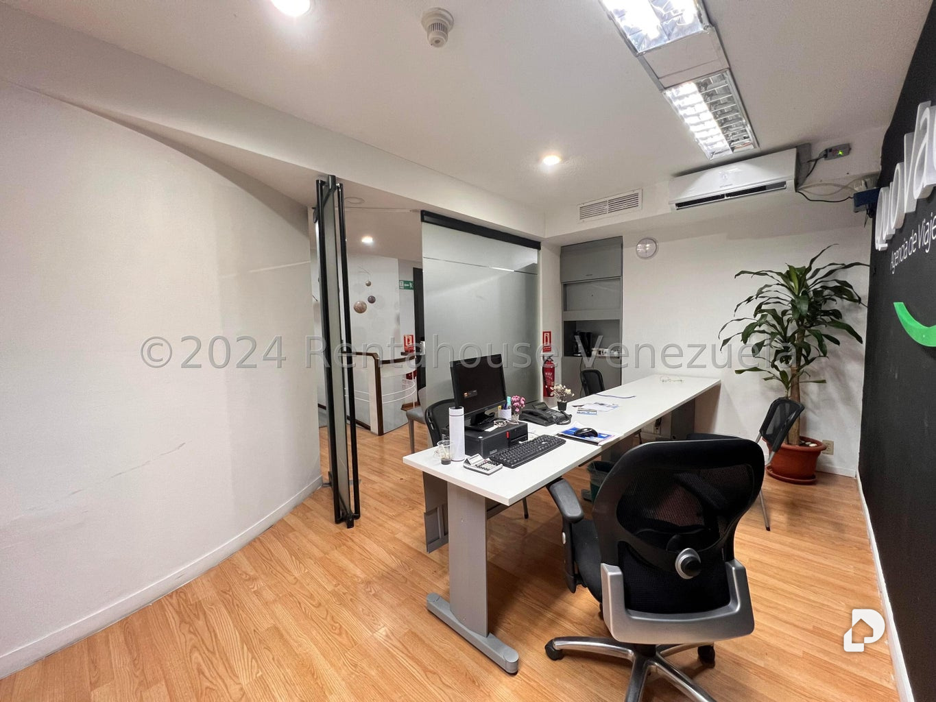 Oficina en La Castellana, Caracas – 6