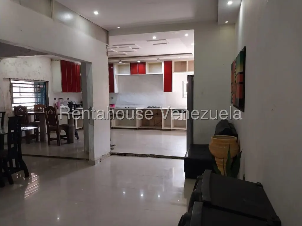 House in Flor Amarillo, Valencia - 1