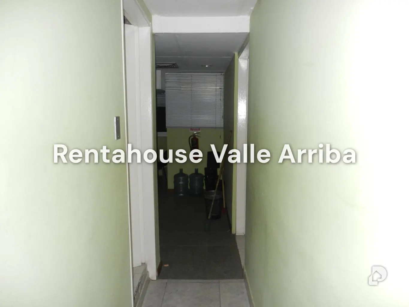 Office in Maripérez, Caracas – 18