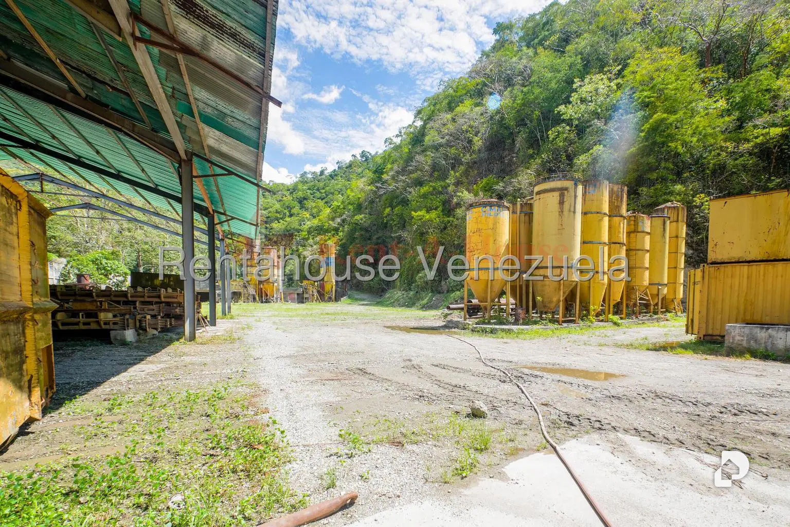 Local comercial en La Castellana, Caracas – 19
