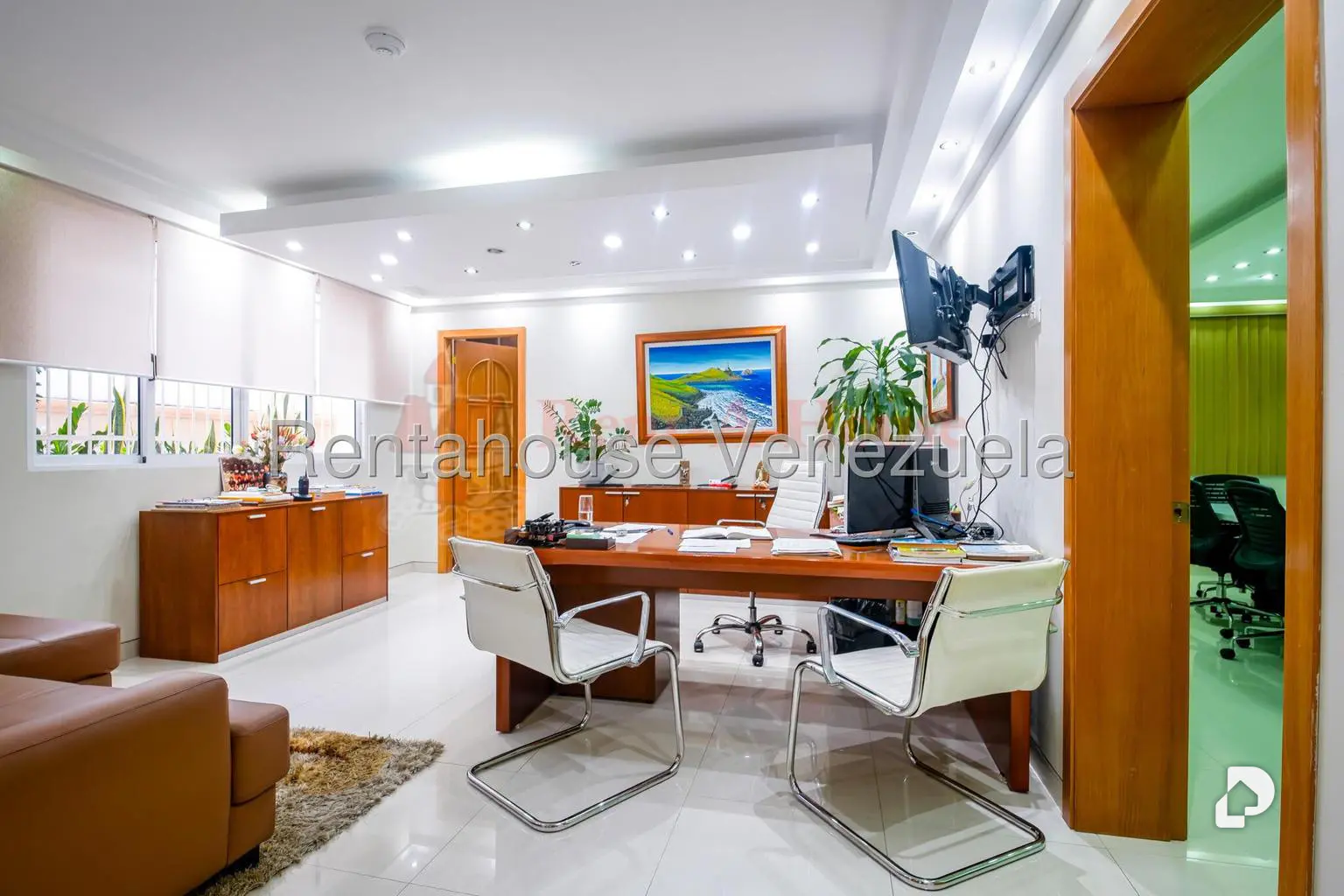 Local comercial en La Castellana, Caracas – 30