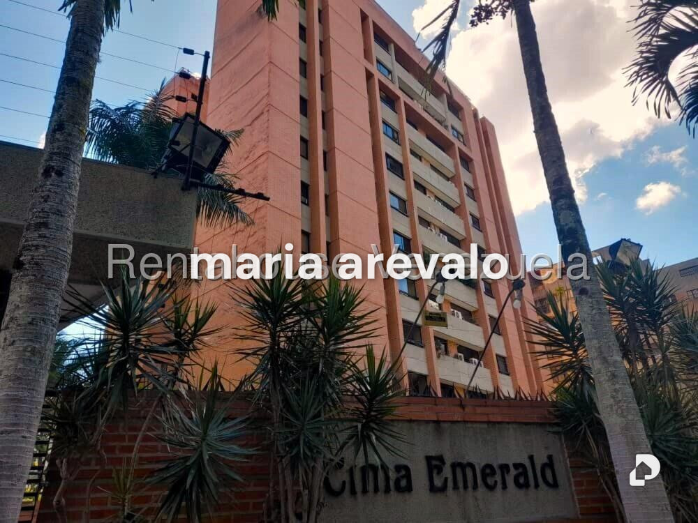 Apartamento en Las Esmeraldas, Caracas – 1