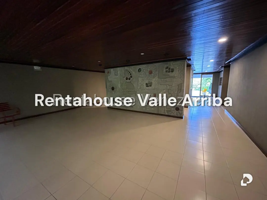 Apartamento en La Urbina, Caracas – 2
