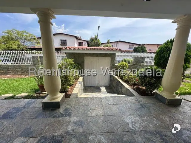 House in Macaracuay, Caracas – 25
