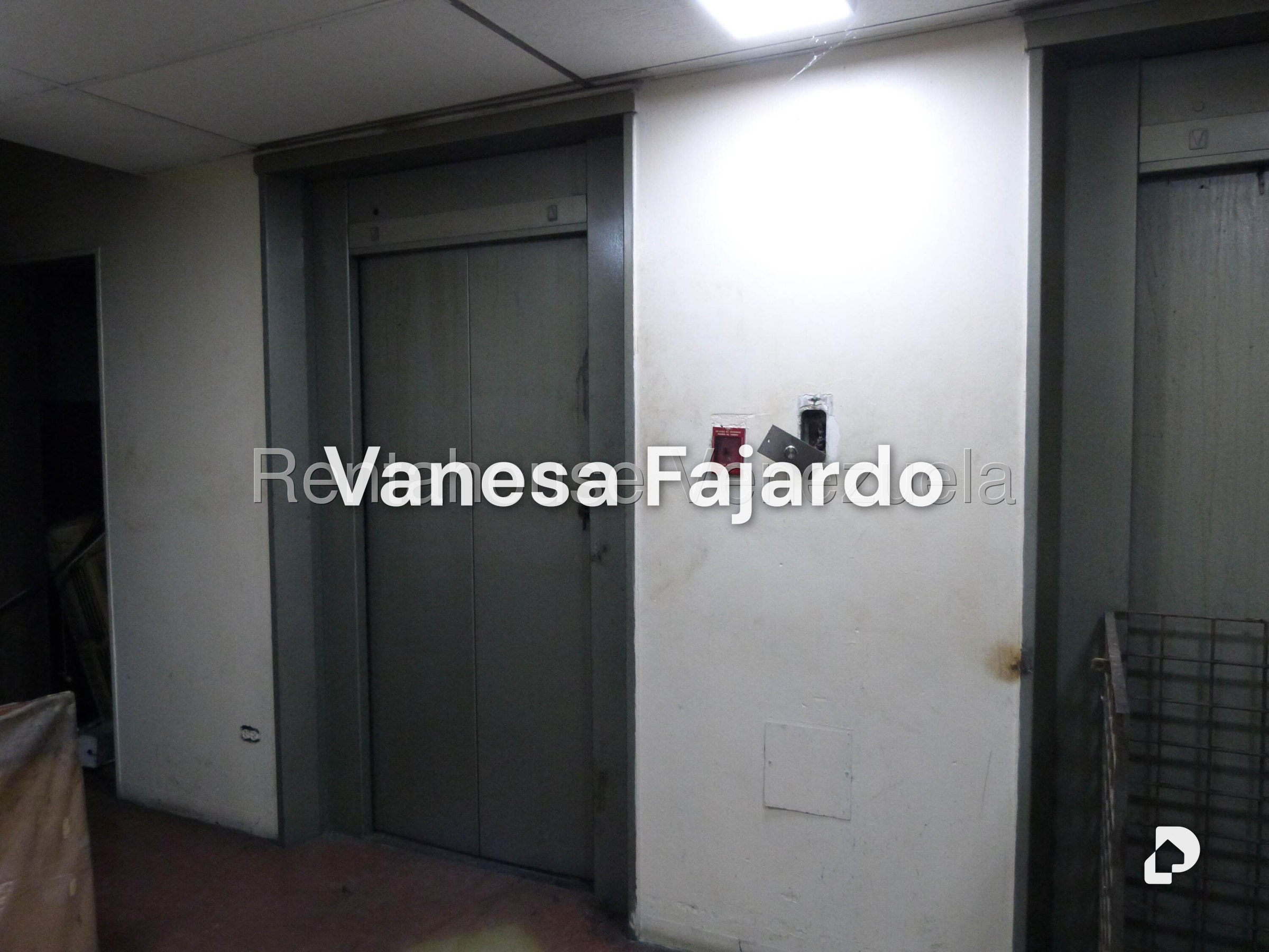 Edificio en Parroquia Catedral, Caracas – 12