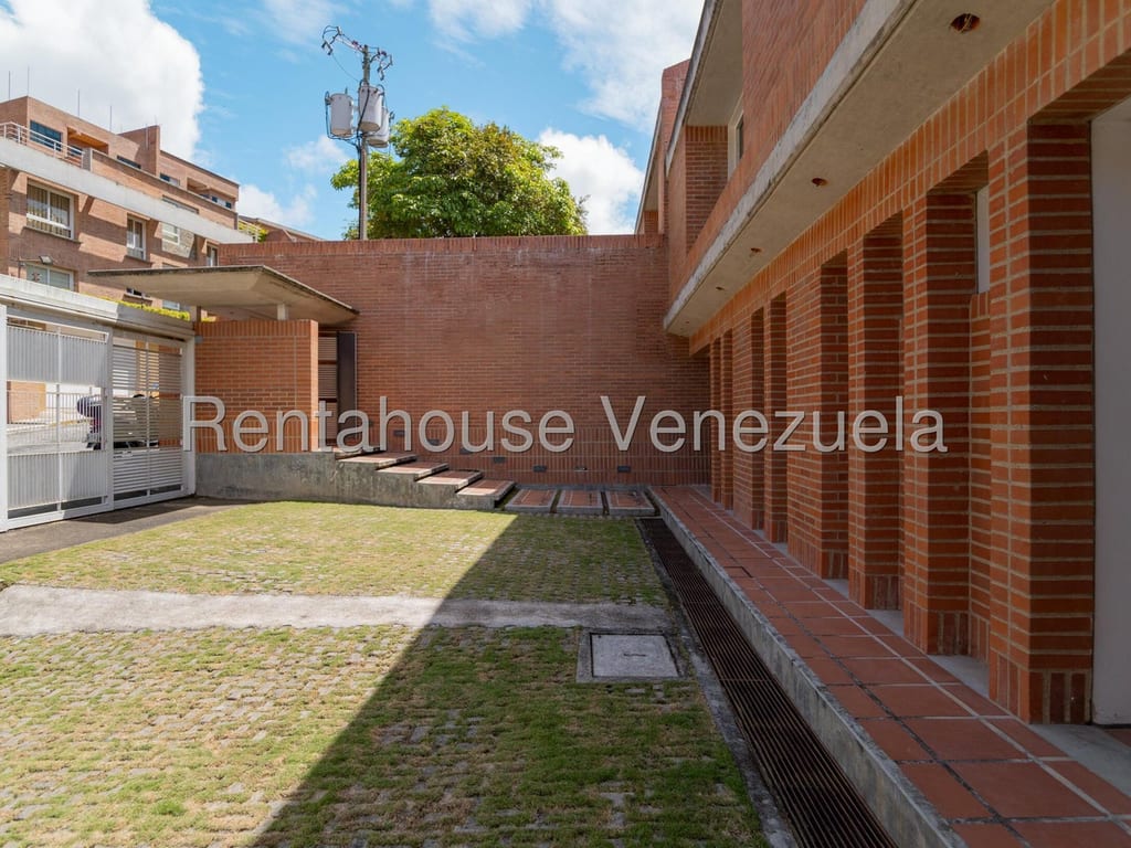 Townhouse en Alto Hatillo, Caracas - 1