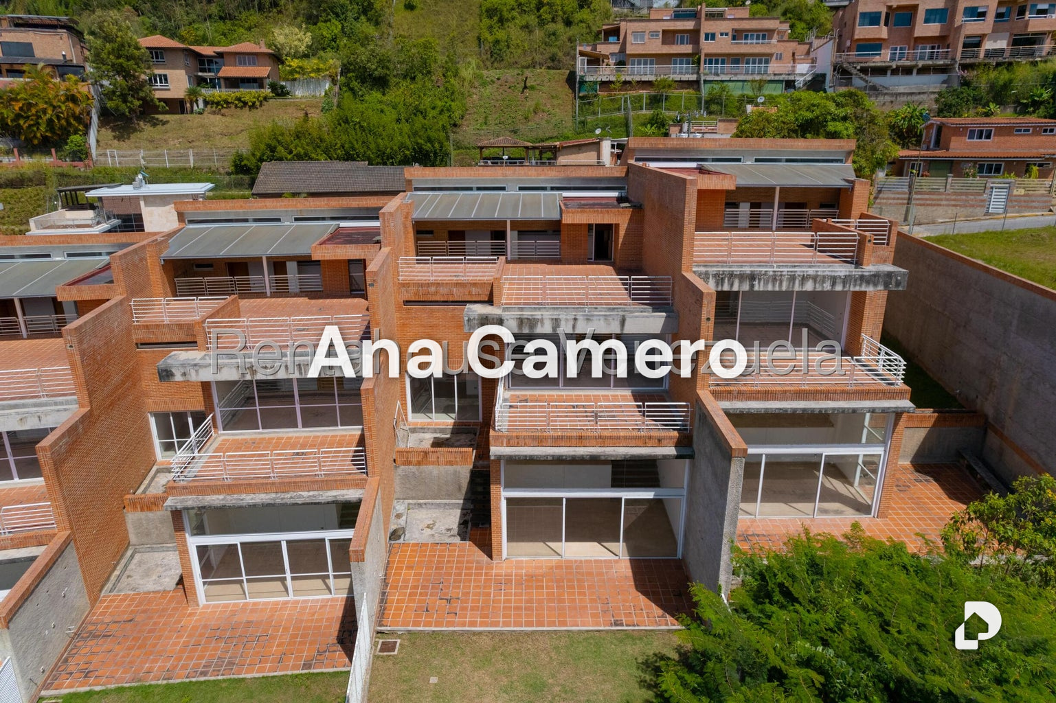 Townhouse en Alto Hatillo, Caracas – 2