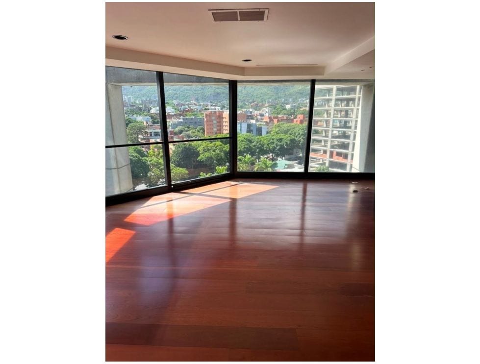 Oficina en La Castellana, Caracas - 1
