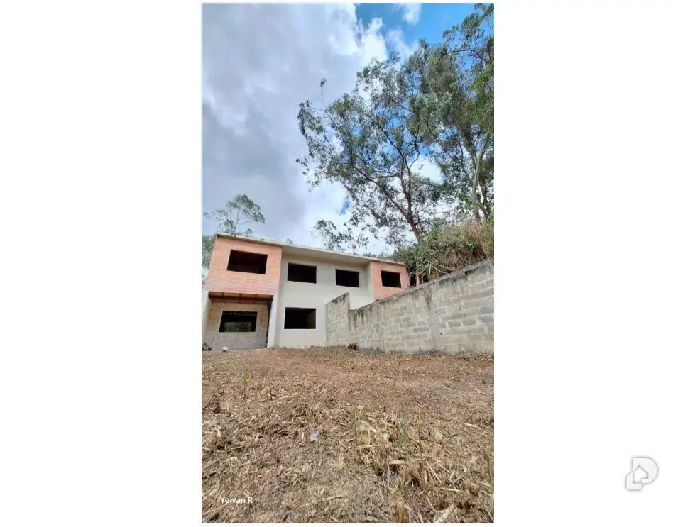 Casa en Colinas de Carrizal, Altos Mirandinos – 3
