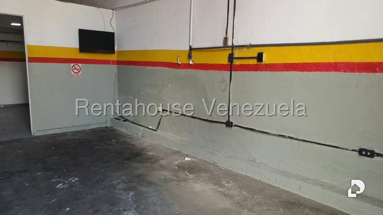 Commercial space in Bello Monte, Caracas – 4