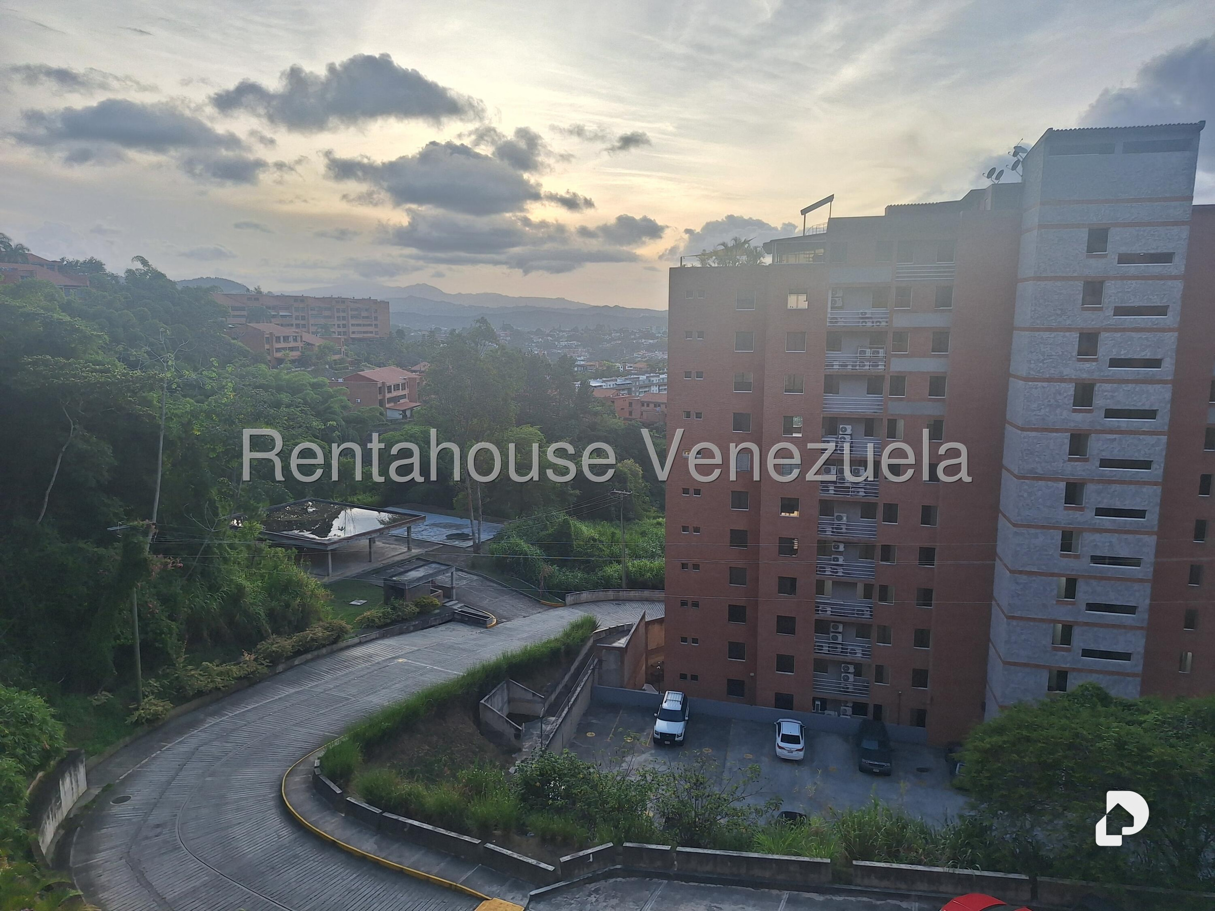 Apartamento en Colinas de La Tahona, Caracas