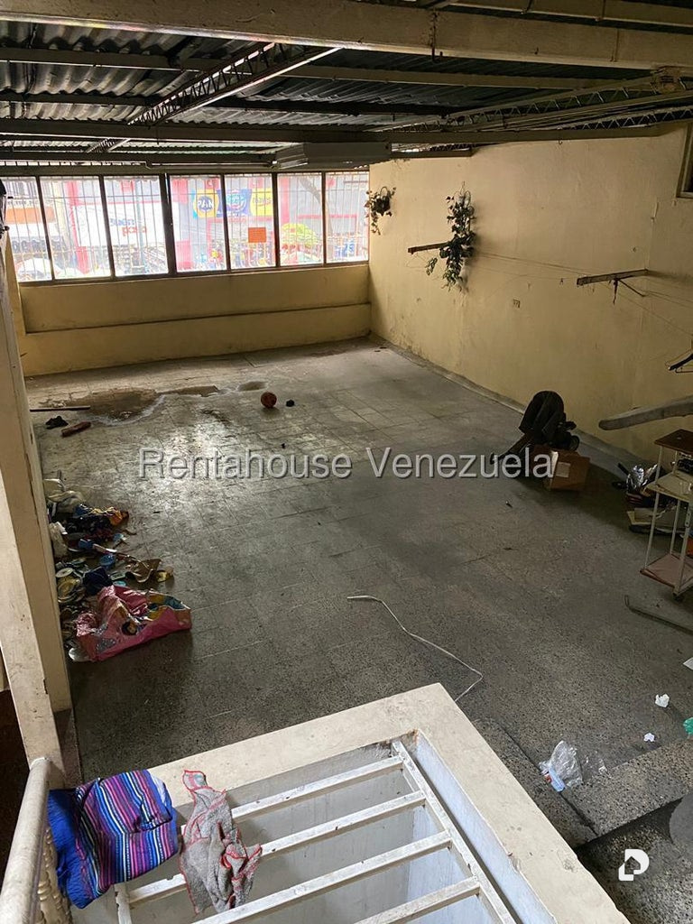 Local comercial en Parroquia Santa Rosalía, Caracas – 6