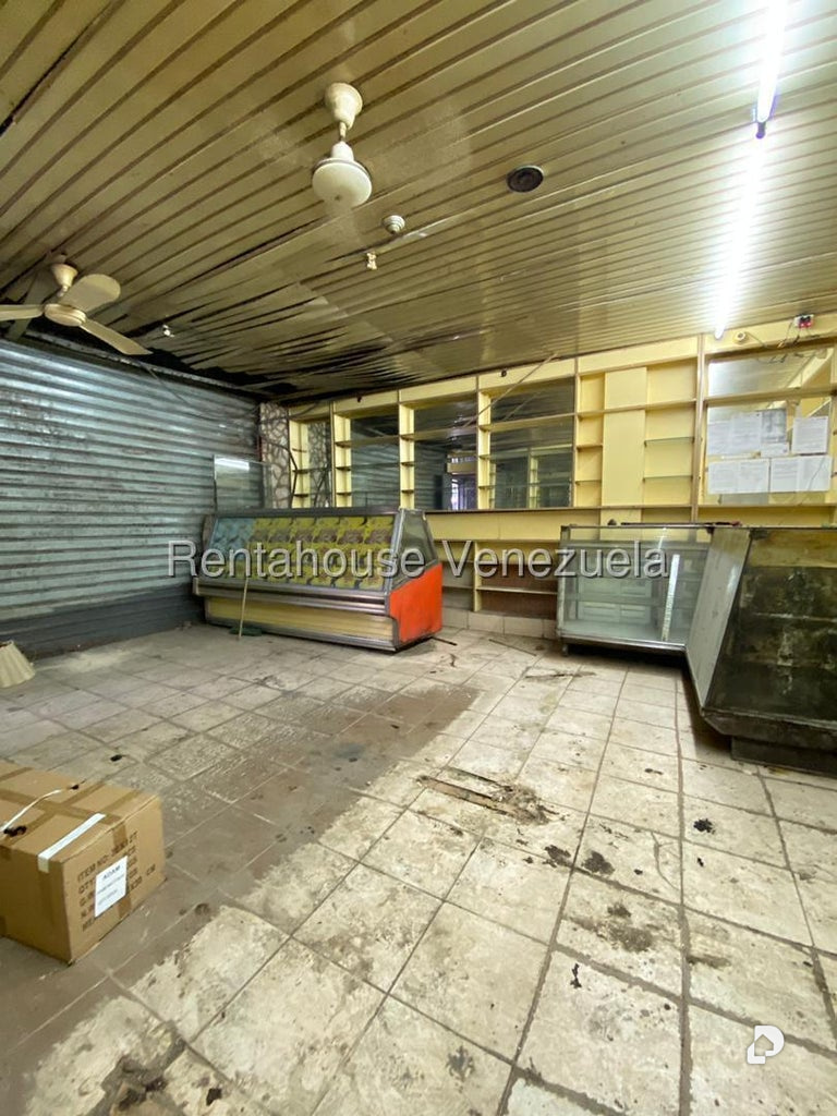 Local comercial en Parroquia Santa Rosalía, Caracas – 1