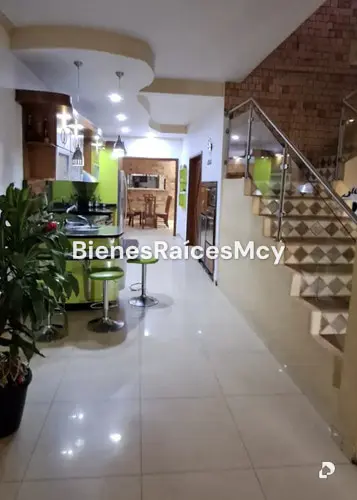 Casa en Los Samanes, Maracay – 4
