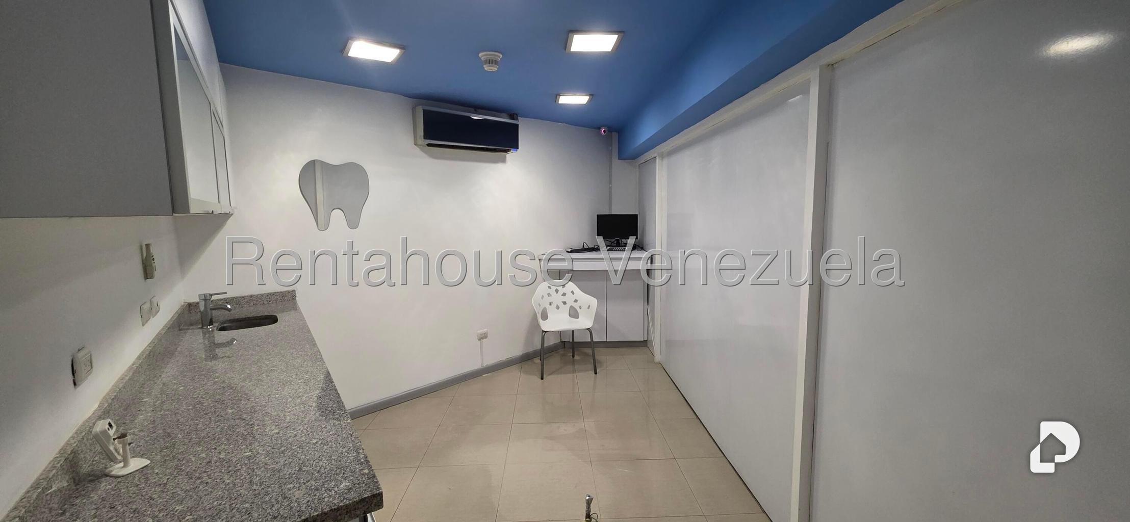 Local comercial en Altamira, Caracas – 12