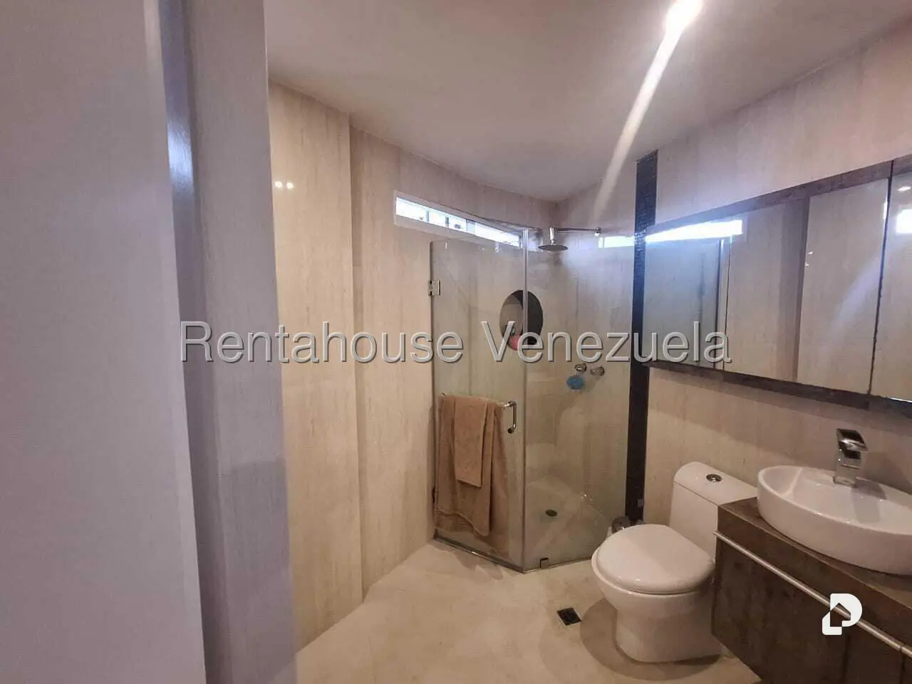 Apartamento en Loma Linda, Caracas – 11