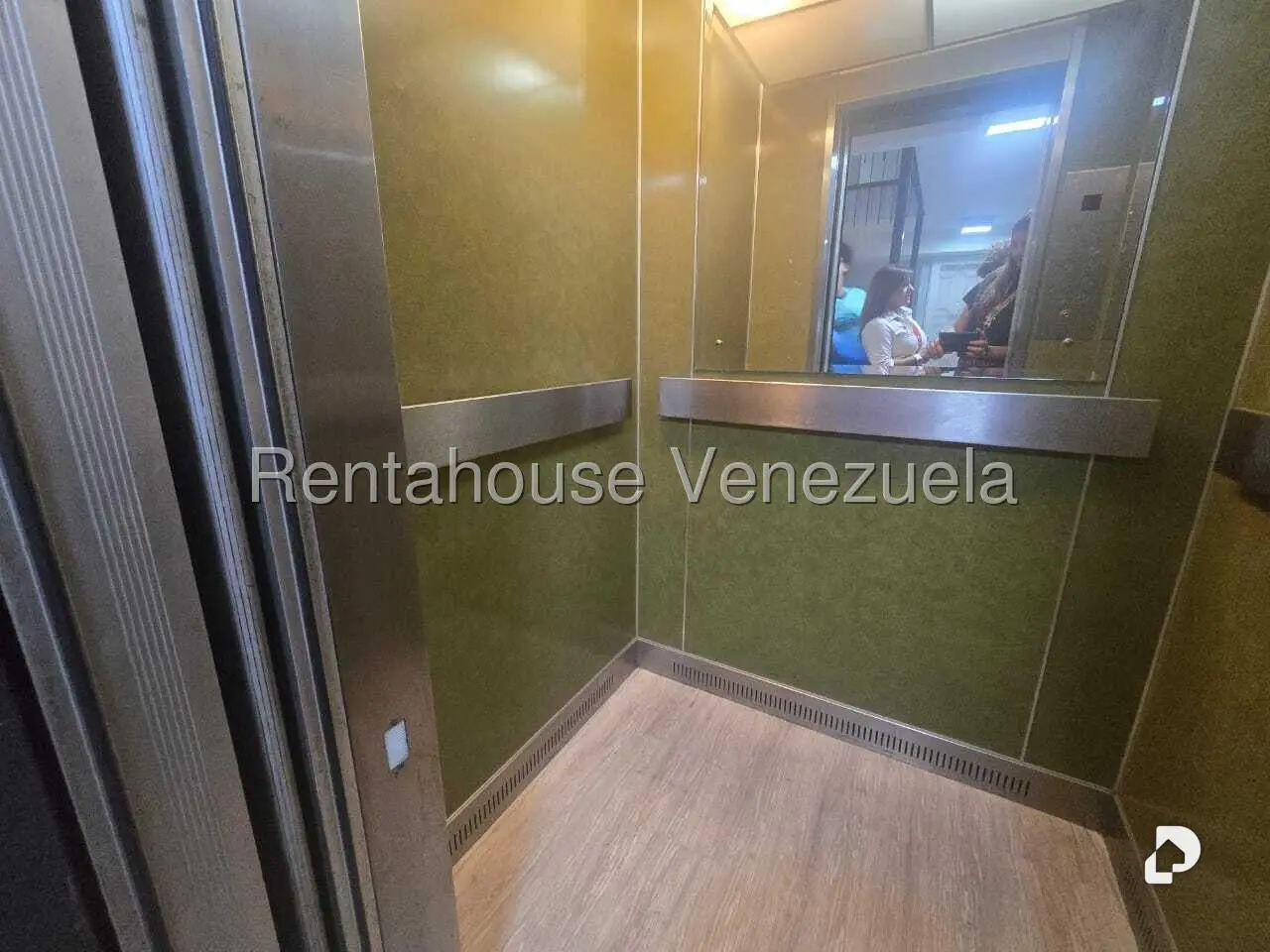 Apartamento en El Cafetal, Caracas – 18