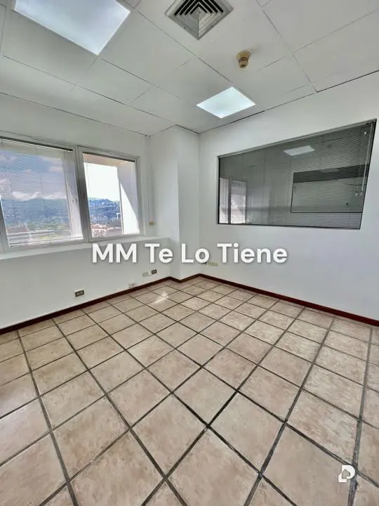 Oficina en Altamira, Caracas – 13