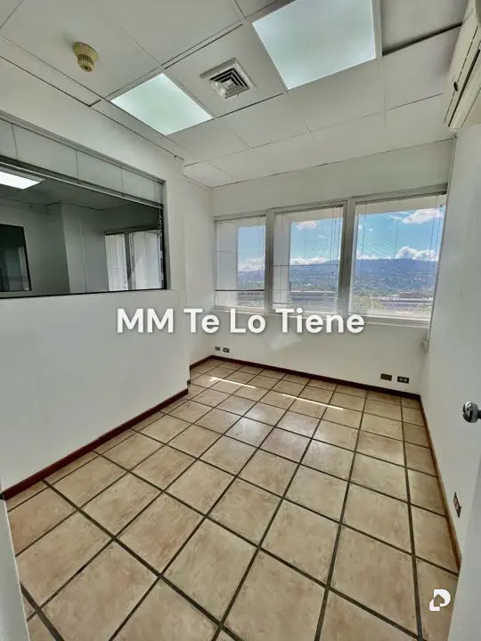 Oficina en Altamira, Caracas – 8
