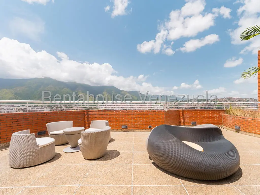 Apartment in Macaracuay, Caracas - 1