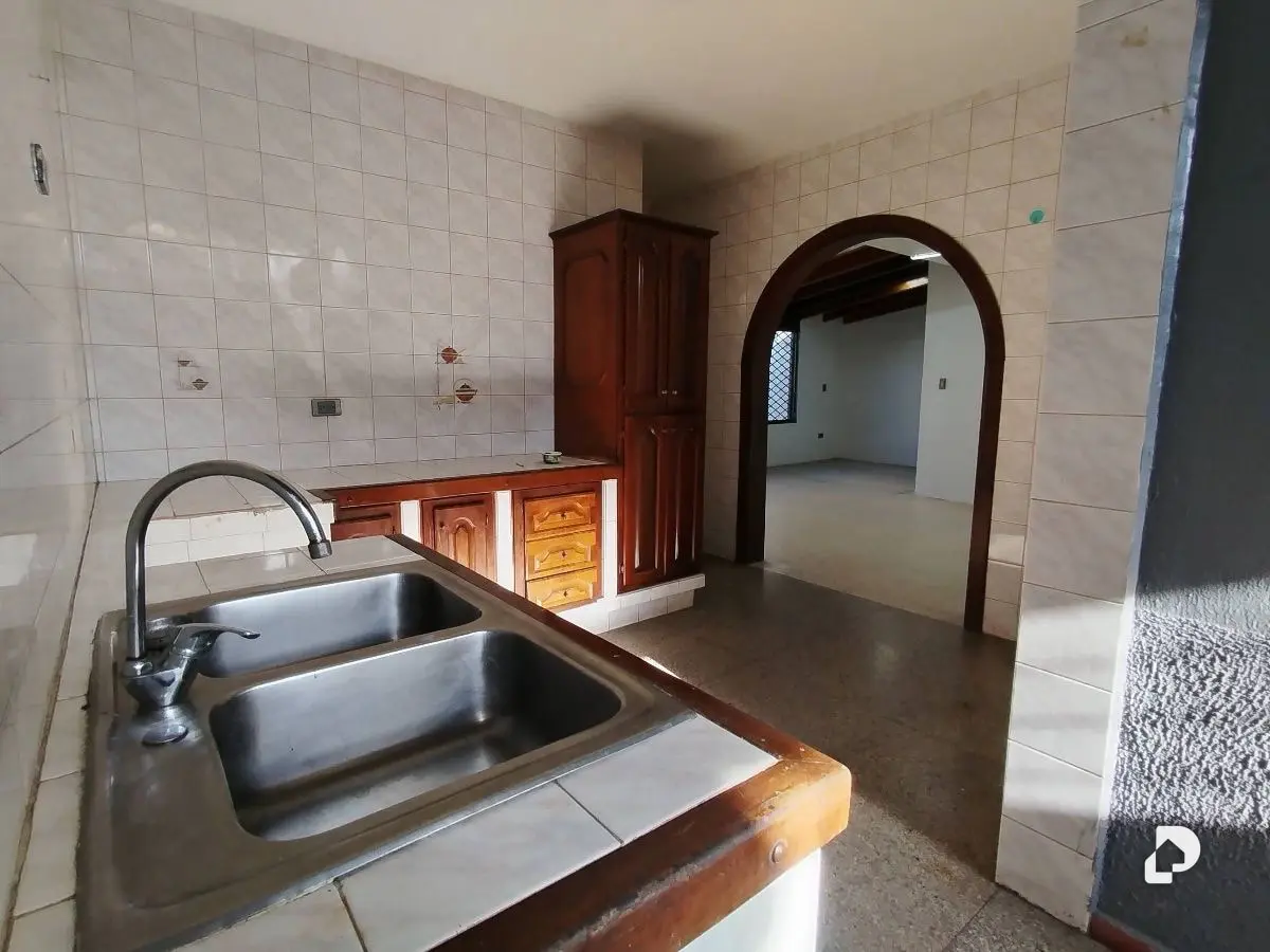 Casa en Parroquia Urbana San José, Valencia – 6