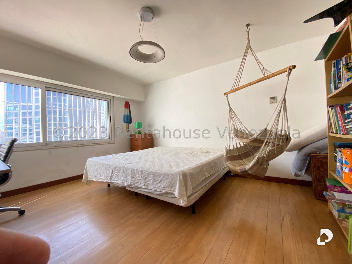 Apartamento en Las Mercedes, Caracas – 15