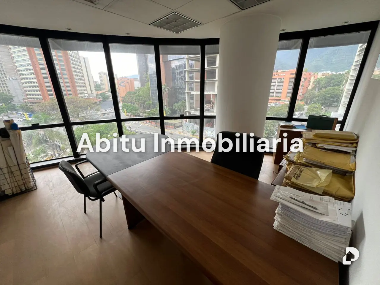Oficina en El Rosal, Caracas – 18