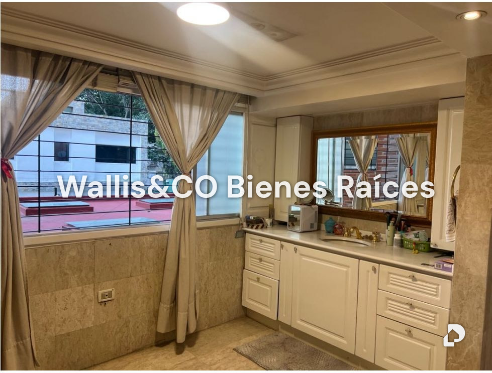 Apartamento en Los Palos Grandes, Caracas – 11