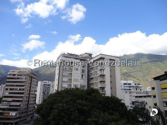 Apartamento en Los Palos Grandes, Caracas – 9