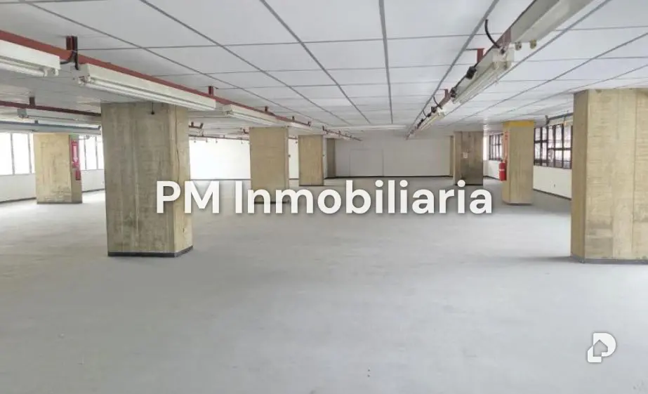 Local comercial en San Martín, Caracas – 2