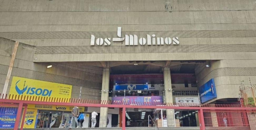 Local comercial en San Martín, Caracas - 1