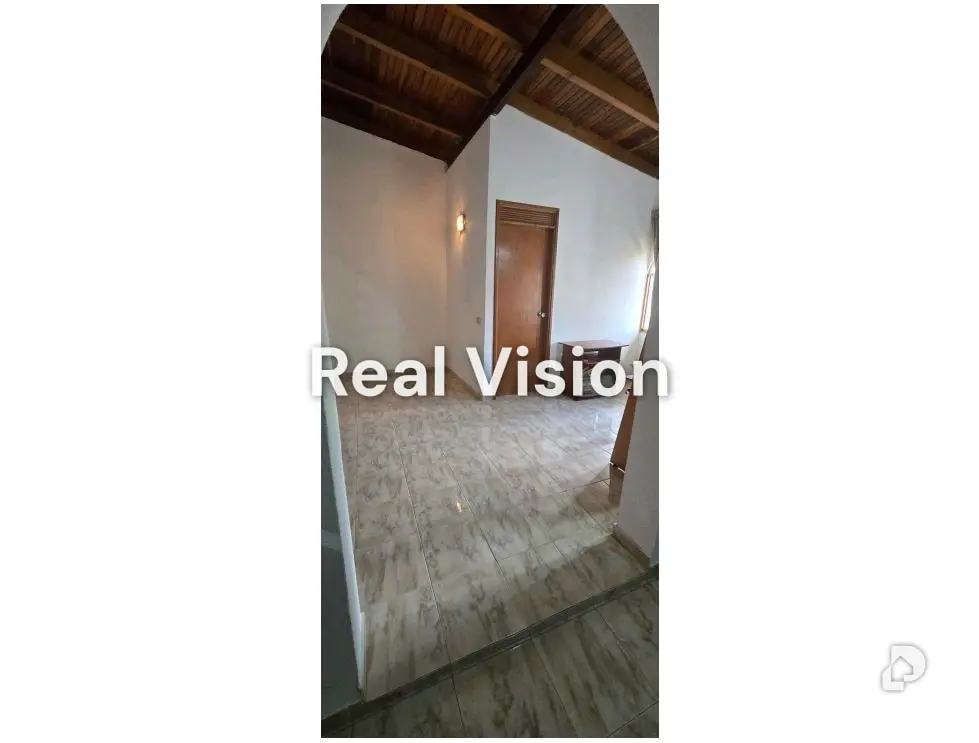 Casa en Macaracuay, Caracas – 24