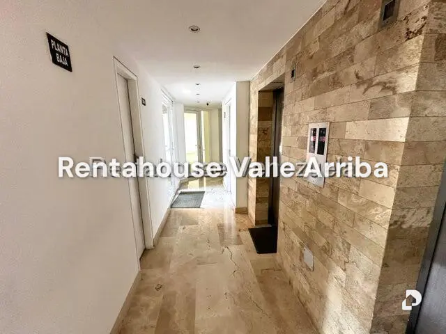 Apartamento en El Rosal, Caracas – 14