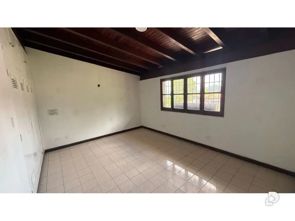 Casa en La Lagunita, Caracas – 11
