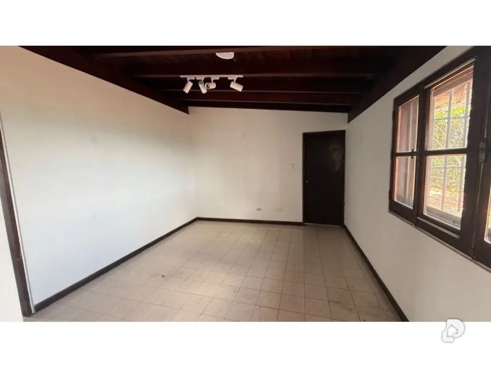 Casa en La Lagunita, Caracas – 8