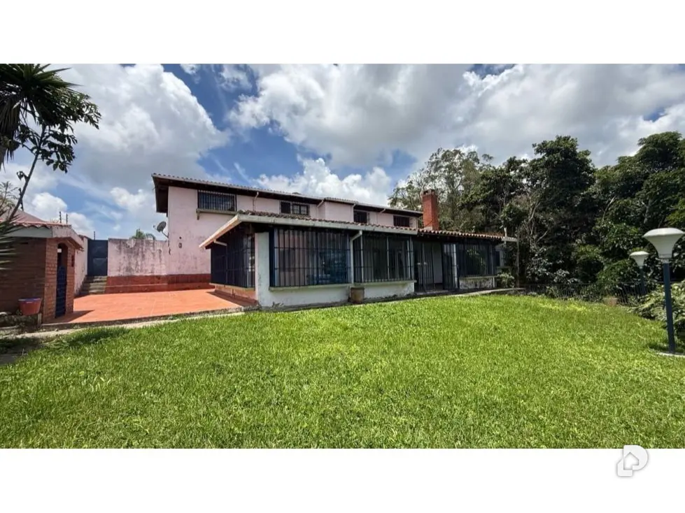 Casa en La Lagunita, Caracas – 2